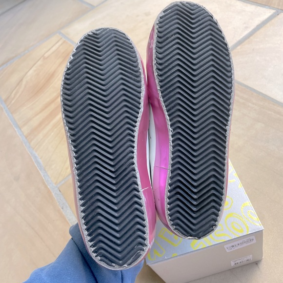 Golden Goose Sneakers - Picture 3 of 7